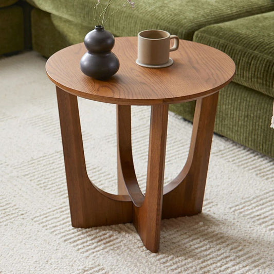 Polished End Table – Classic Wooden Side Table